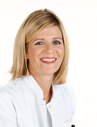 OÄ Dr. Nicole Wiegele