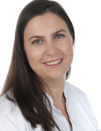 Ass. Dr. Pecz Daniella